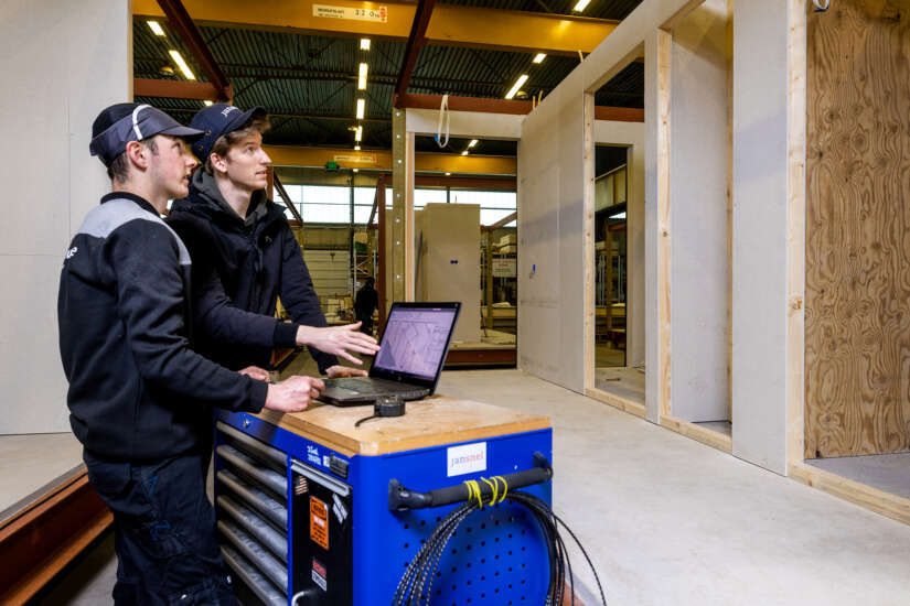 Joeri aan het werk als BIM-implementeur